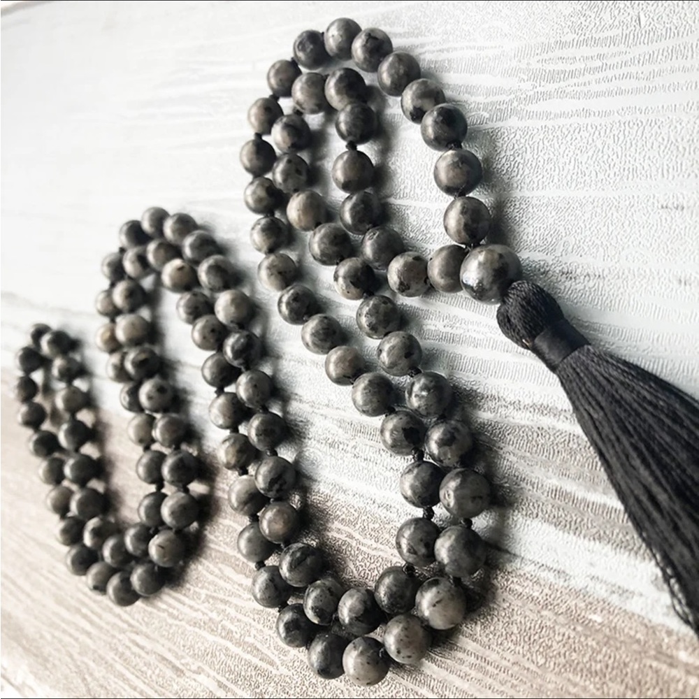 Black Labradorite meditation Mala - Picture 6 of 6